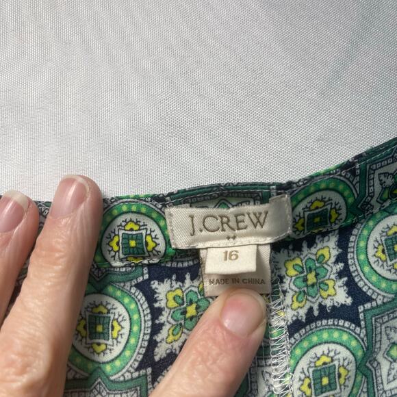 J Crew womans sleeveless ruffled blouse size 16 -preowned - Picture 5 of 6